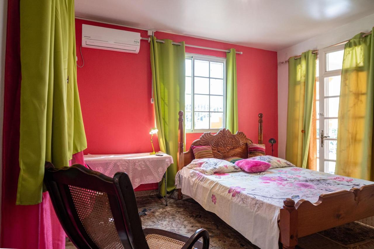 Appartement Domaine Lyscelle à Sainte-Rose Extérieur photo